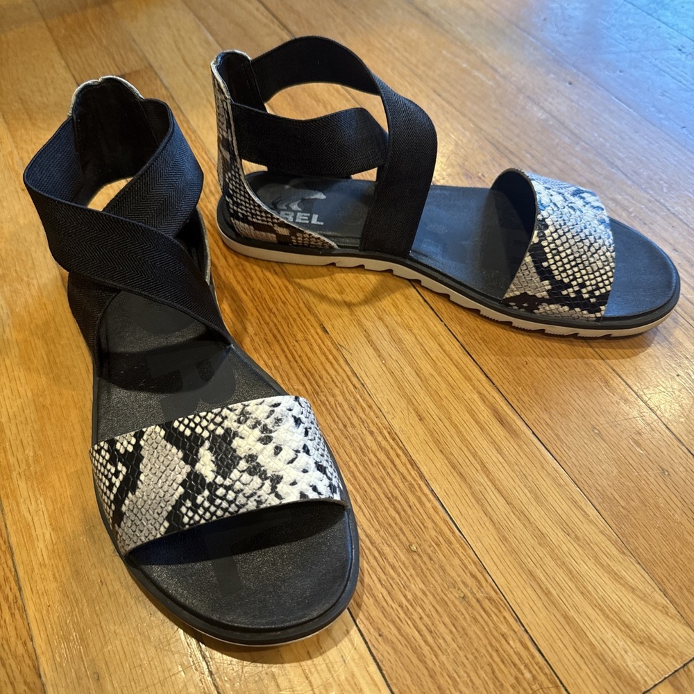 Sorel Women's Ella II Sandals Black With Snake Skin Print Ankle Strap Size 8 EUC